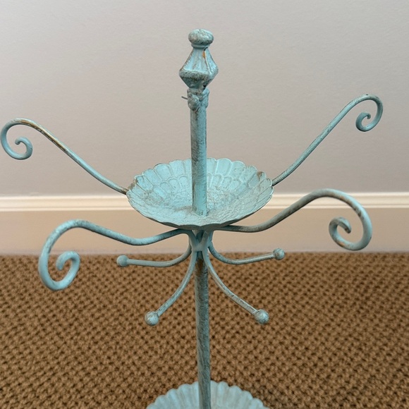Vintage Style Metal Jewelry Stand - Picture 2 of 3